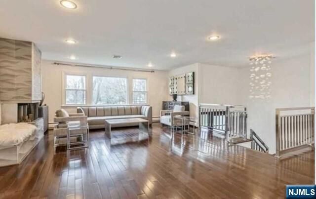 Property Photo:  44 Roberts Court  NJ 07670 