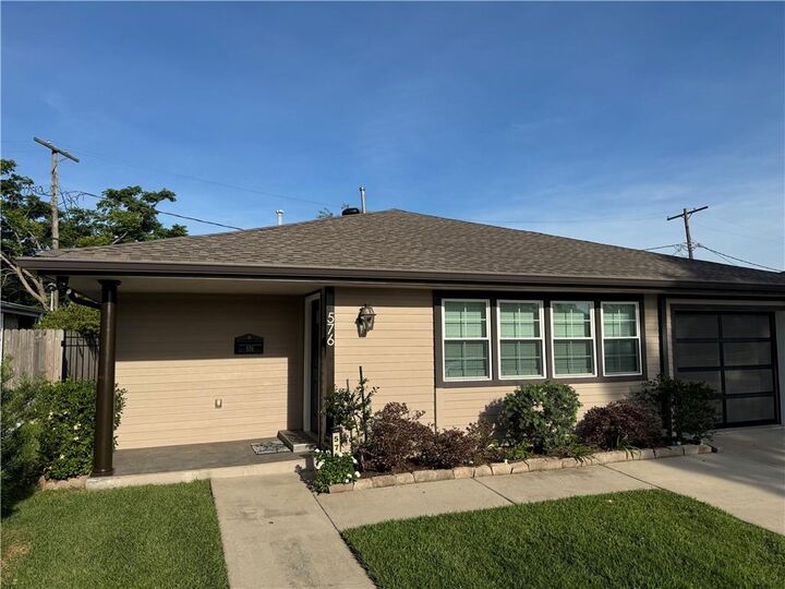 Property Photo: 576 Smith Drive LA 70005