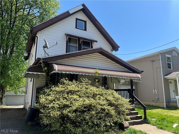 Property Photo:  521 Elbon Avenue  OH 44306 