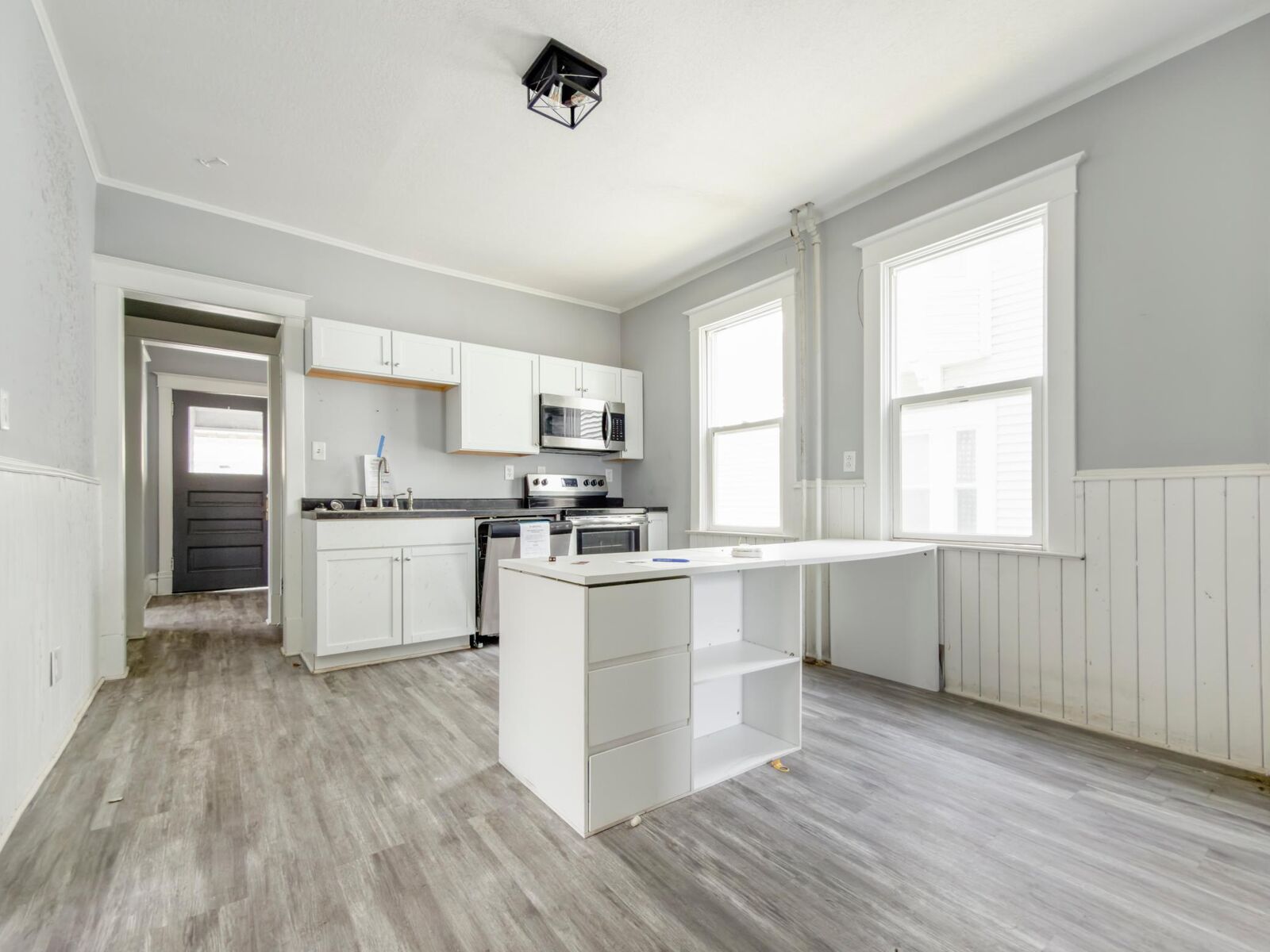 Property Photo:  797 Iglehart Avenue  MN 55104 