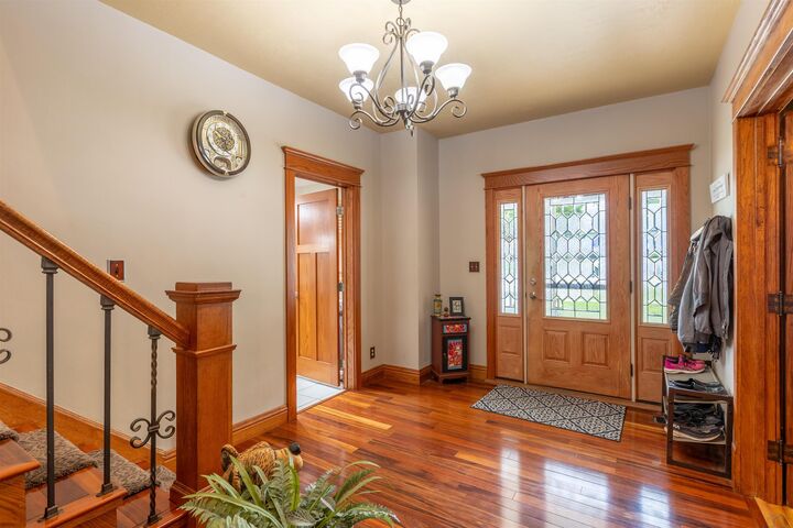 Property Photo:  909 Central Ave SW  IA 51031 