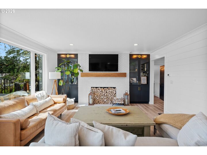 Property Photo: 852 Northshore Rd OR 97034