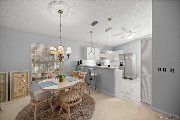 Property Photo:  905 W Starjasmine Place  FL 34465 