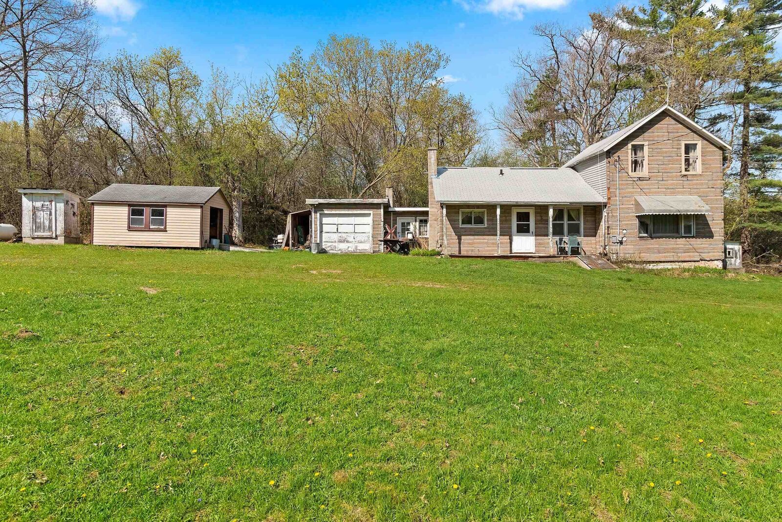 Property Photo:  W7995 Apache Drive  WI 54984-6245 