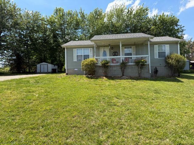 Property Photo:  27 Red Horse Avenue  KY 42164 