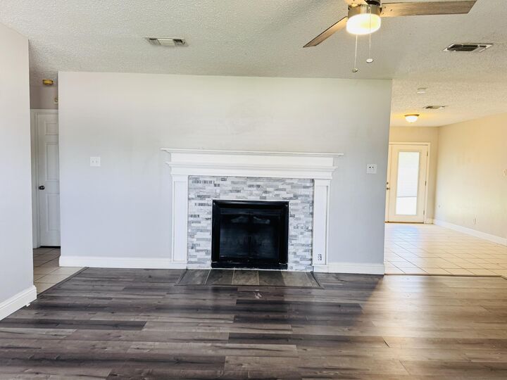 Property Photo:  1569 Clayton Street  TX 76903 