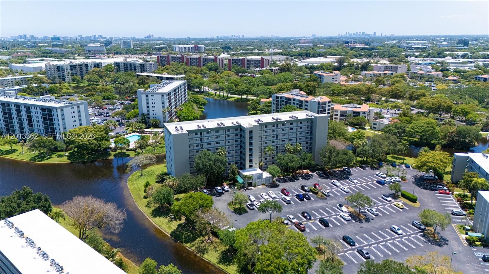 Property Photo:  2232 N Cypress Bend Dr 507  FL 33069 