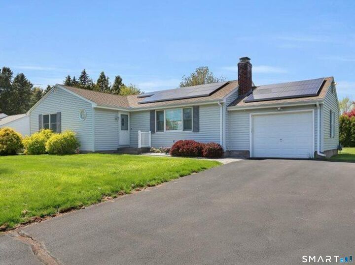 Property Photo:  1211 Maple Street  CT 06067 