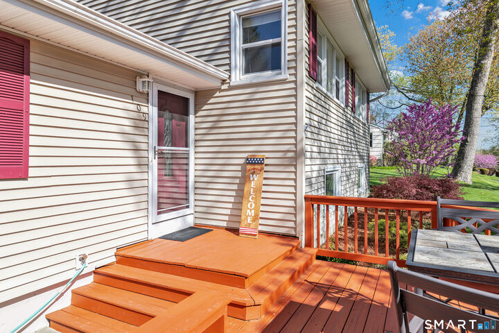 Property Photo:  109 Sterling Road  CT 06611 