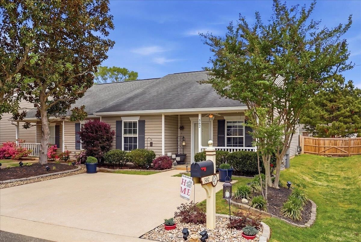 Property Photo:  502 W Calhoun Crossing Court  SC 29307 