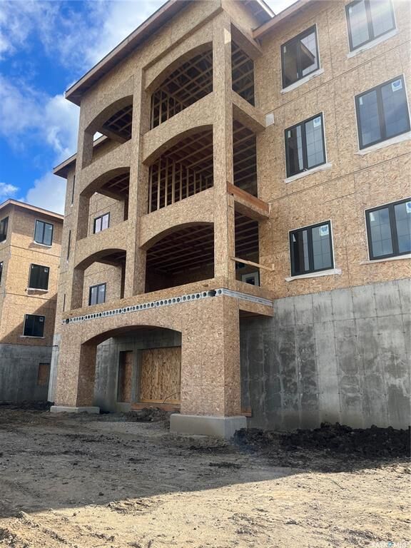 Property Photo:  4594 Harbour Landing Drive 402  SK S4W 0R8 