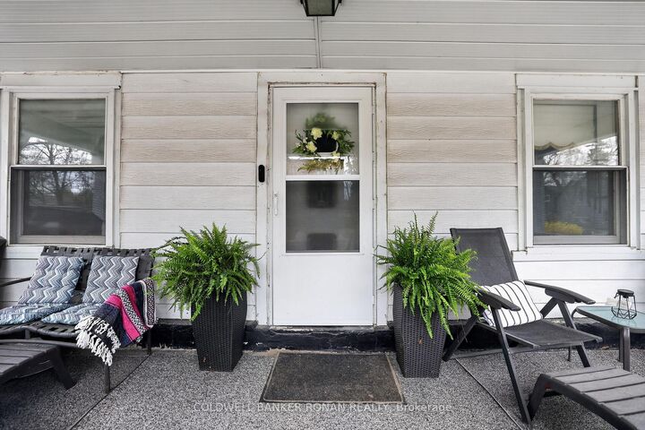 Property Photo:  149 Victoria Street W  ON L9R 1H8 