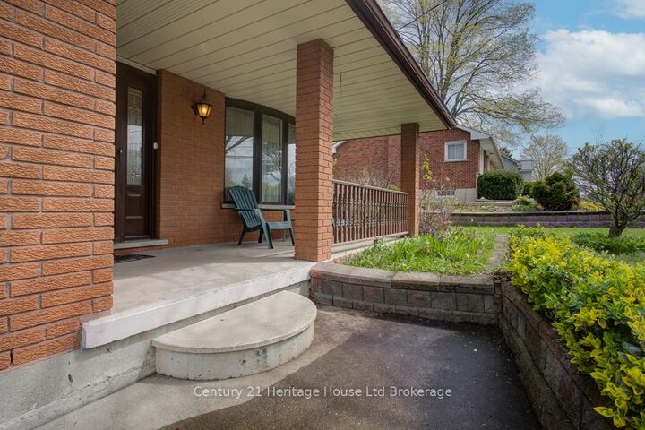 Property Photo: 165 Park Row ON N4S 1V9
