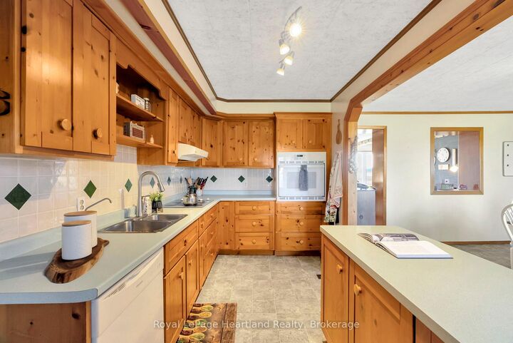 Property Photo: 45870 Creamery Road ON N0G 1V0
