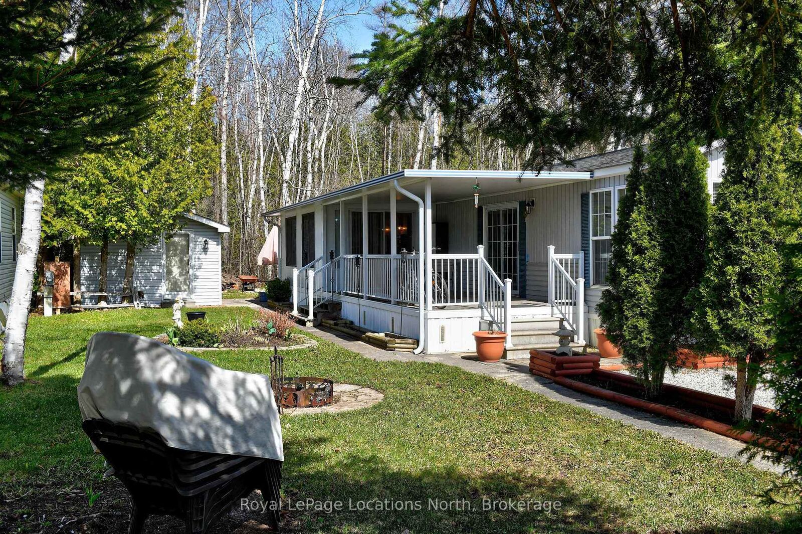 Property Photo: 2 Wasaga Pines Lane E ON L0L 1P0
