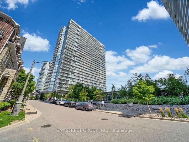 Property Photo: 105 The Queensway Avenue 1501 ON M6G 5B5