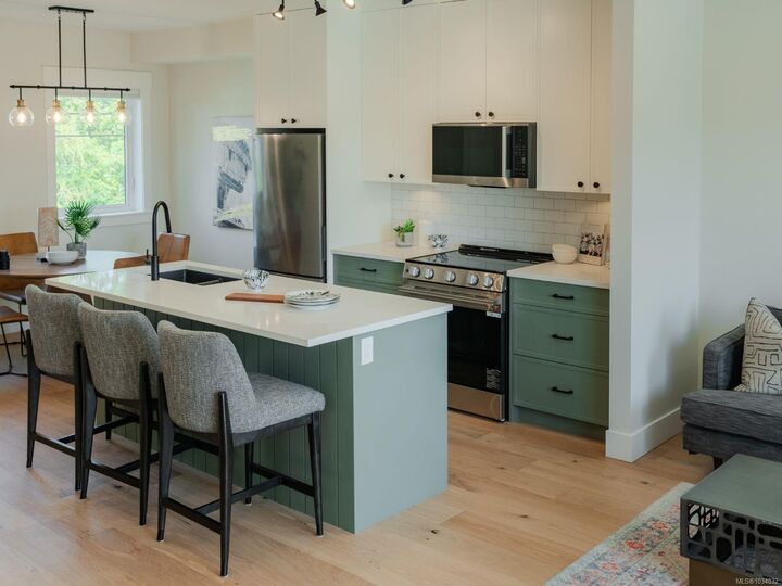 Property Photo: 1830 Allenby St #2 BC V8R 3B7