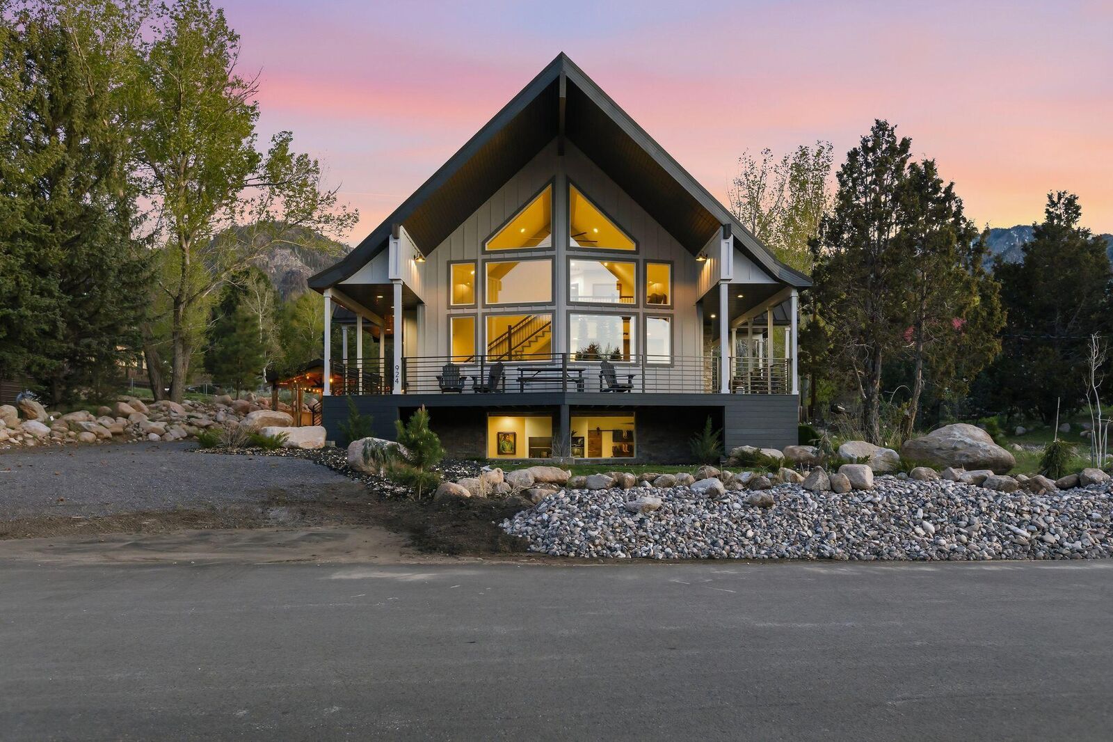 Property Photo:  924 E Spring Creek Ln  UT 84781 