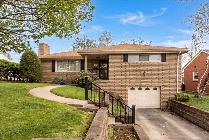 Property Photo:  1455 Orchardview Dr  PA 15220 