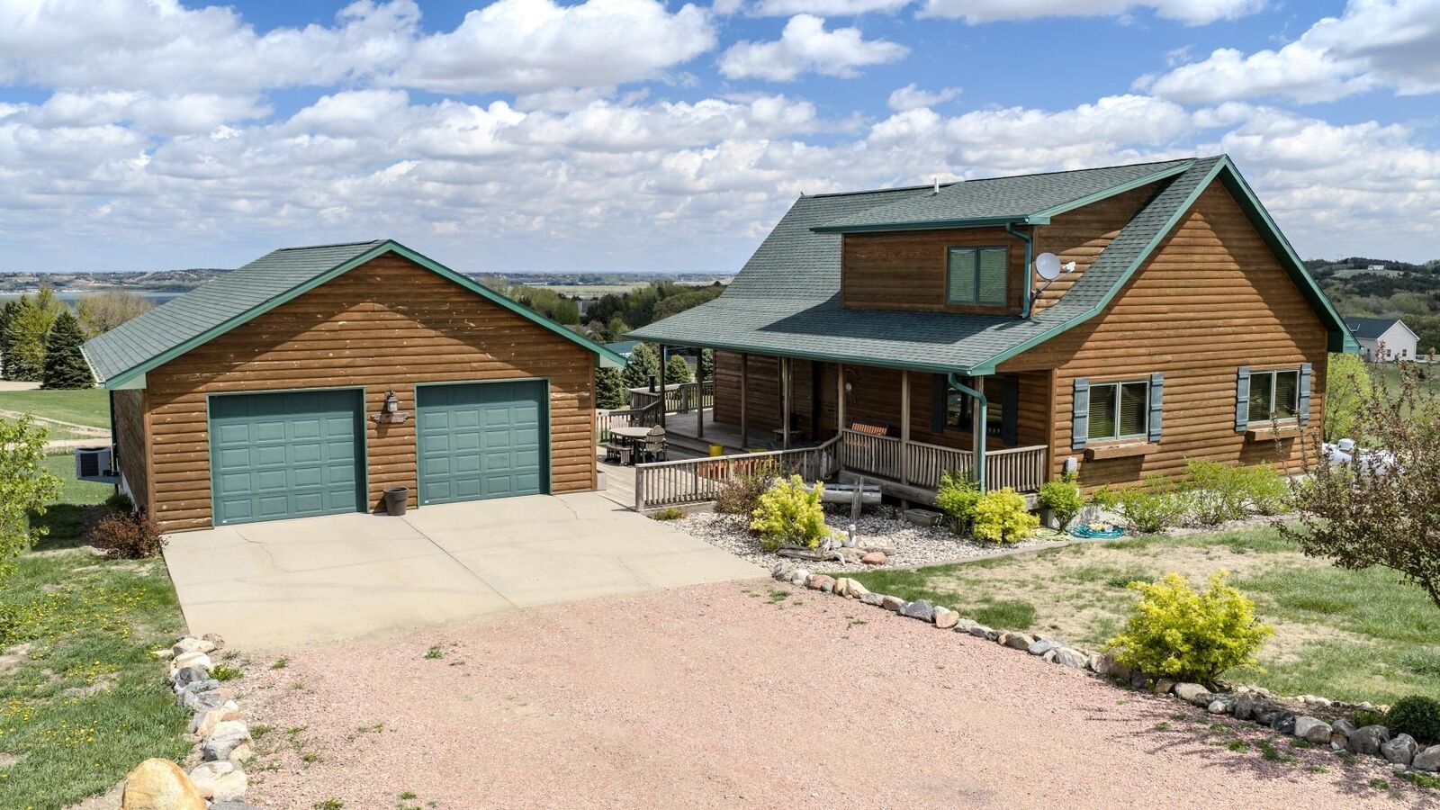 Property Photo: 102 Eagle Ridge Rd. NE 68730