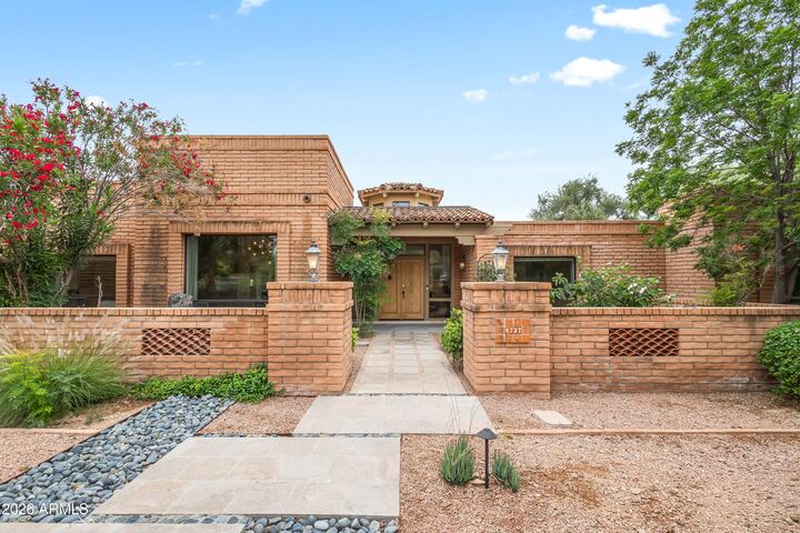 Property Photo:  4737 E Valley Vista Lane  AZ 85253 
