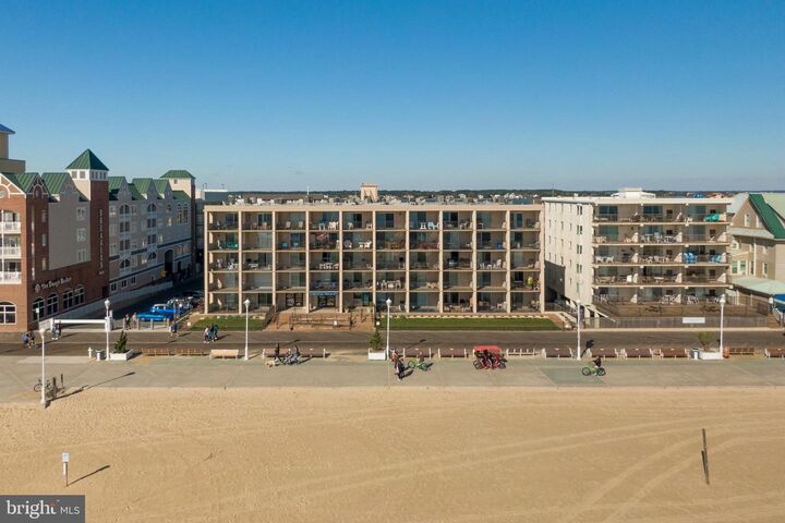 Property Photo:  301 Atlantic Avenue 504  MD 21842 