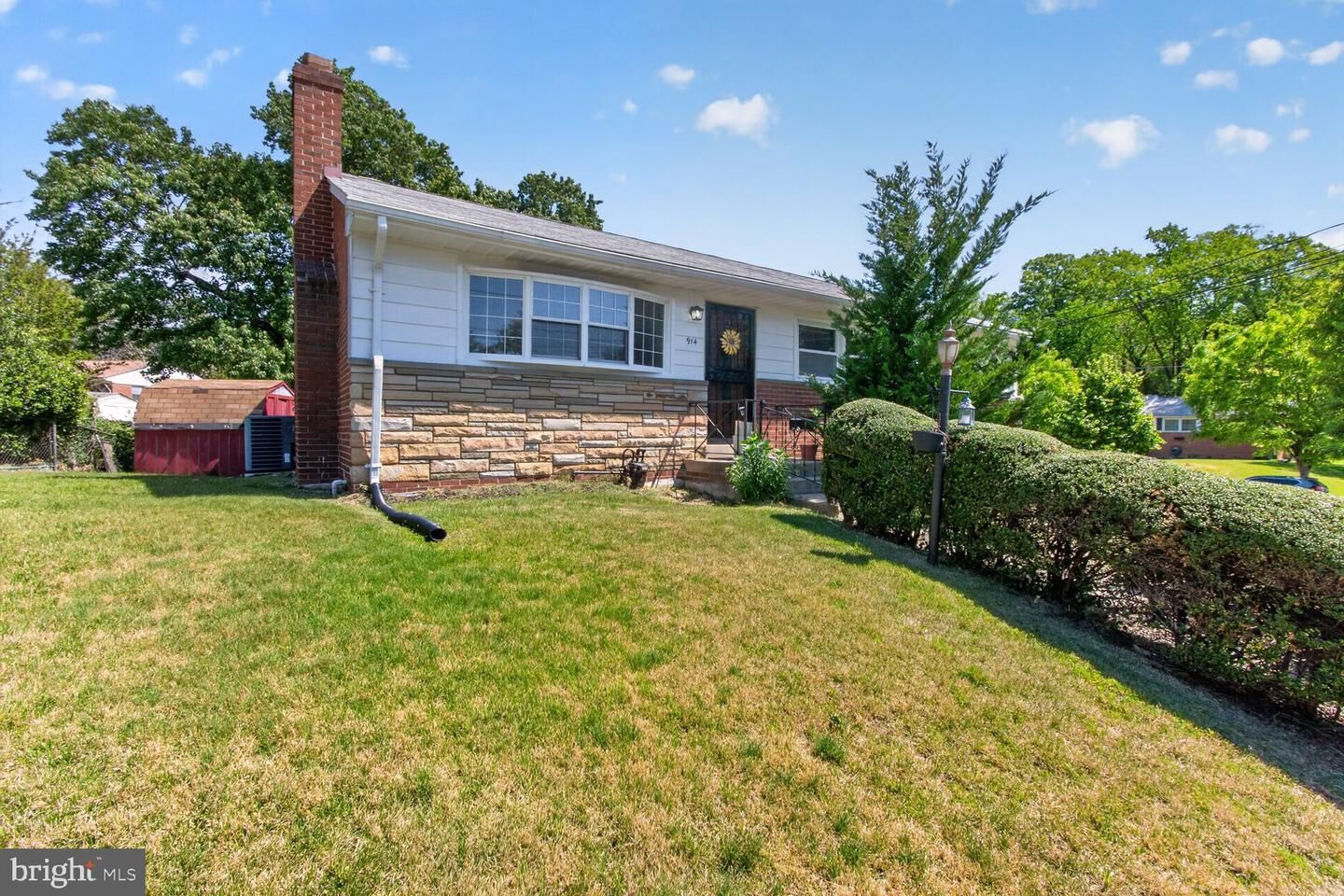 Property Photo:  914 Linwood Street  MD 20783 