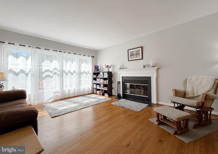 Property Photo:  21737 Pinehurst Court  MD 20650 