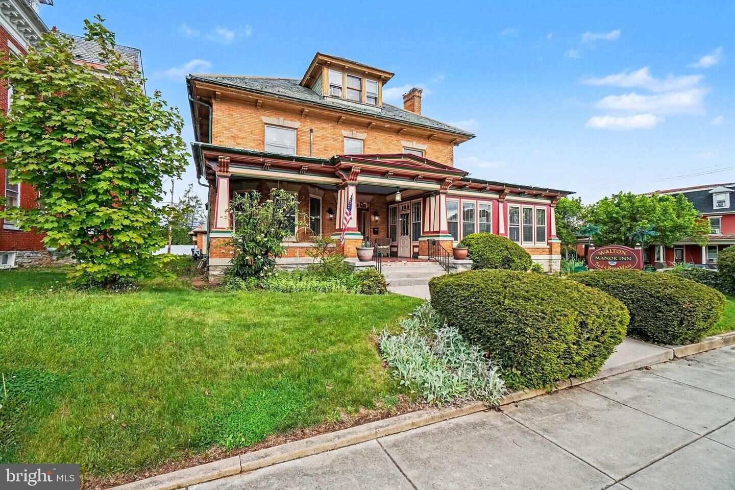 Property Photo:  231 E Main Street  PA 17078 