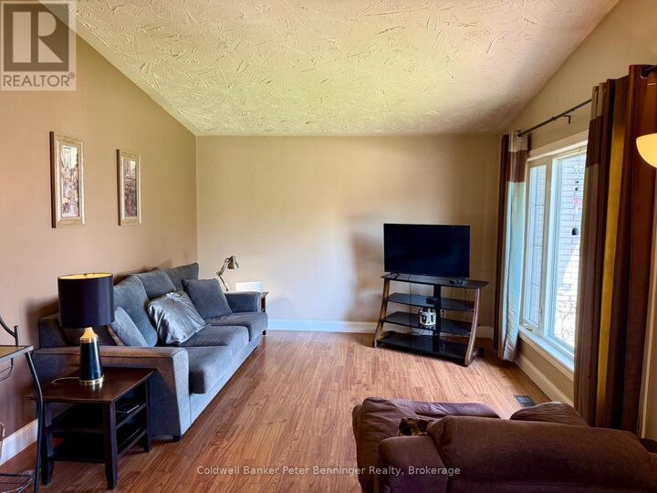 Property Photo:  25 Thomas Street  ON N0G 2S0 