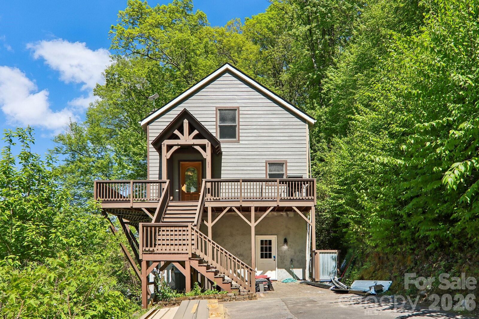 Property Photo: 695 Wildcat Run NC 28751