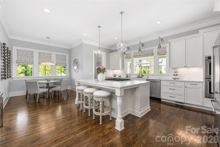 Property Photo:  5422 Closeburn Road  NC 28210 