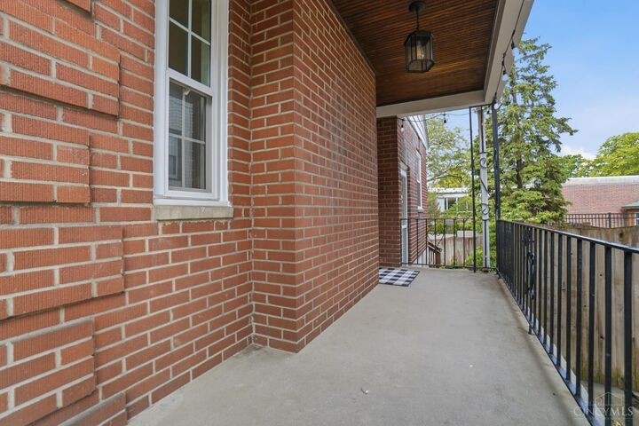 Property Photo:  3507 Victoria Place  OH 45208 