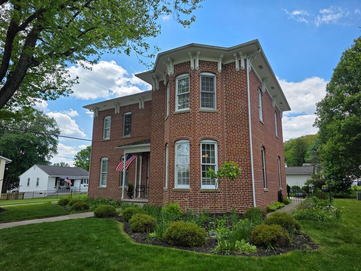Property Photo:  901 Madison Avenue  OH 43130 