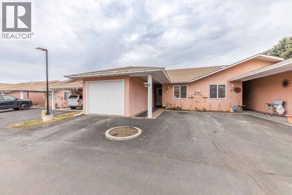 Property Photo:  1285 14th Street 43  BC V2B 8K9 