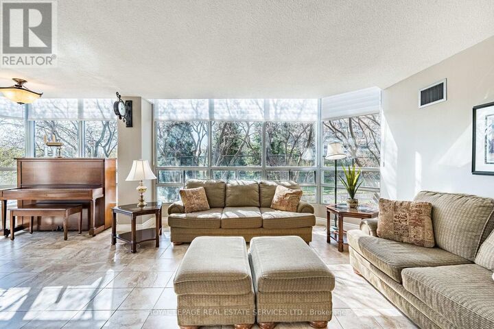 Property Photo:  310 Mill Street South 102  ON L6Y 3B1 
