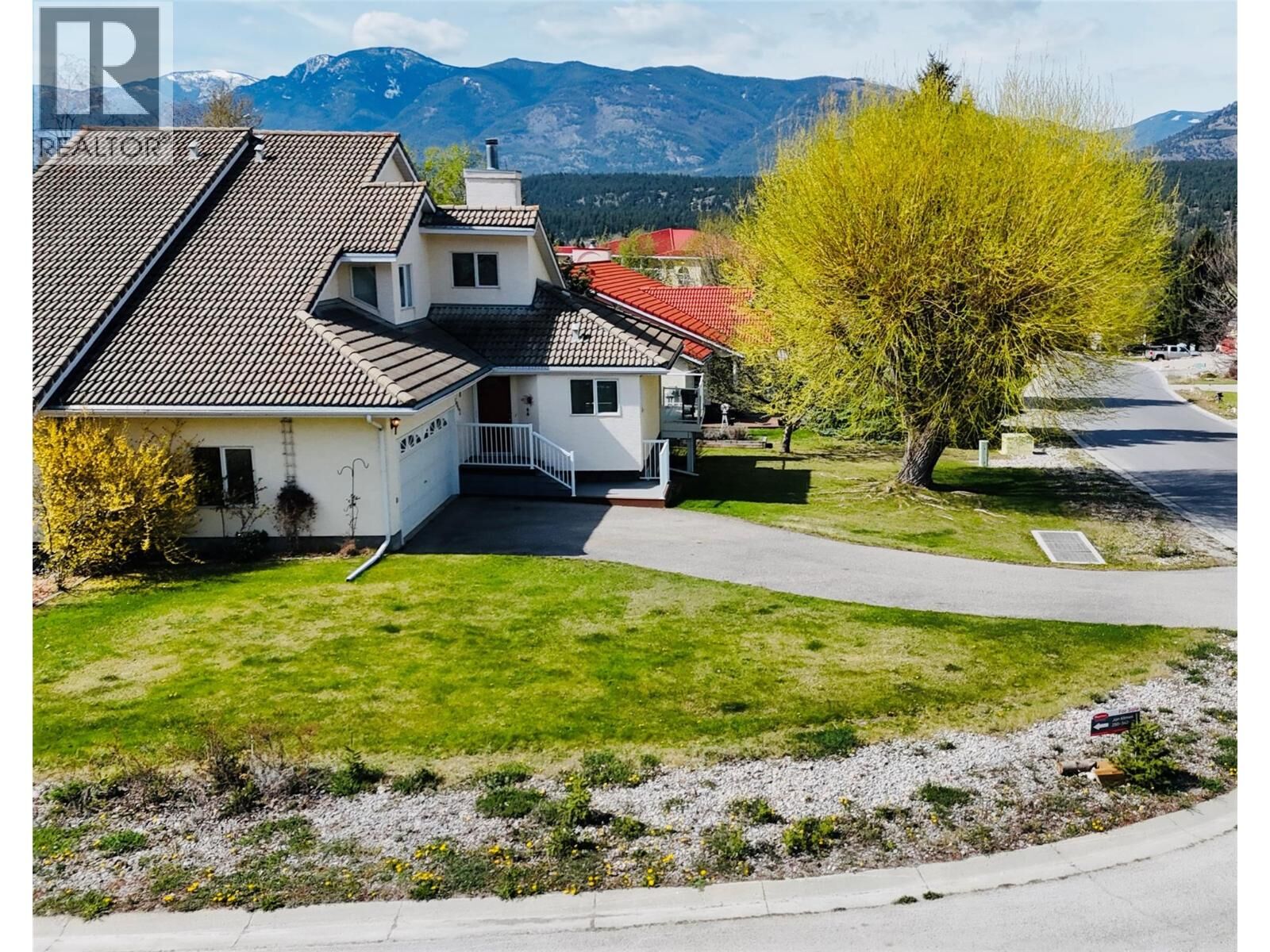 Property Photo:  5042 Riverview Road  BC V0B 1L1 