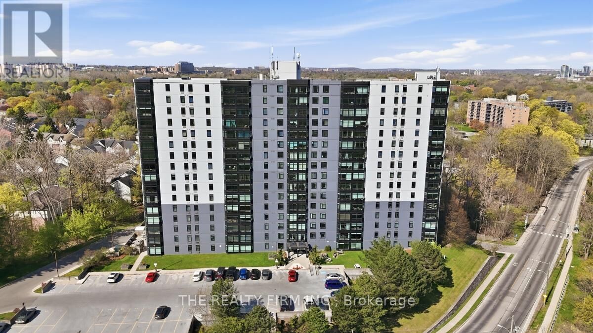 Property Photo:  45 Pond Mills Road 1210  ON N5Z 4W5 