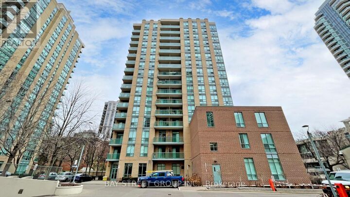 Property Photo:  28 Olive Avenue 802  ON M2N 7E6 