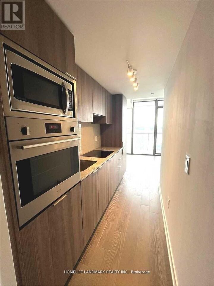 Property Photo:  11 Wellesley Street West 4710  ON M4Y 1E8 