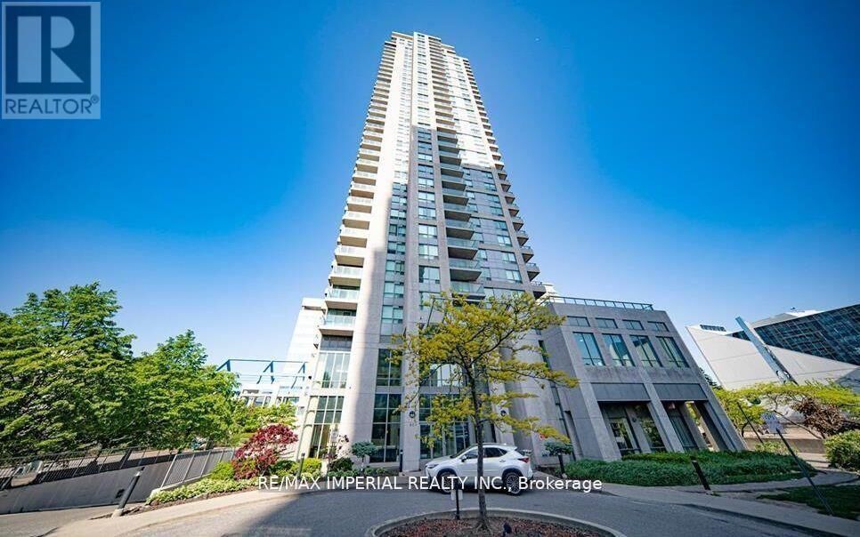 Property Photo:  60 Brian Harrison Way Ph3706  ON M1P 5J5 