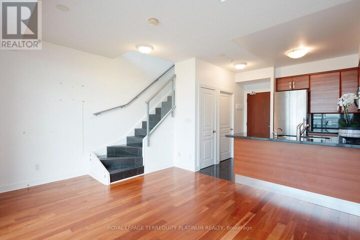 Property Photo:  1 Avondale Avenue 1003  ON M2N 7J1 