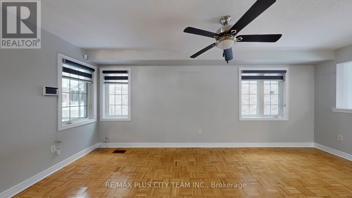 Property Photo:  4 Slessor Lane  ON L6P 1M3 