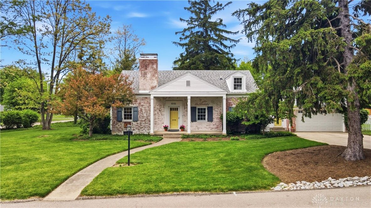 Property Photo:  1015 Laurelwood Road  OH 45409 