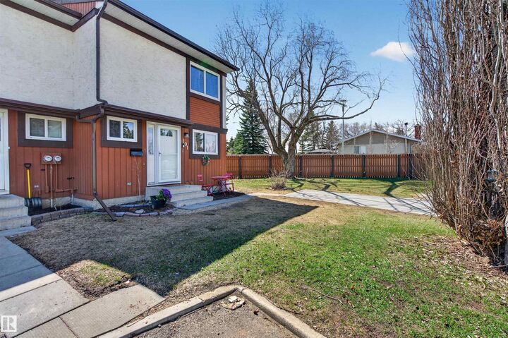 Property Photo:  16725 106 Street NW 101  AB T5X 5G5 