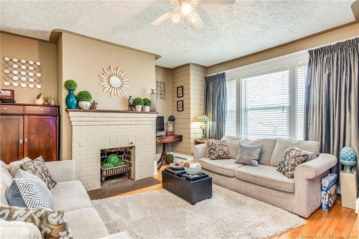 Property Photo:  399-401 Prince Street  NB E2M 1R2 
