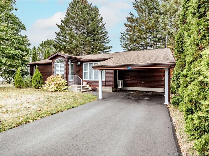 Property Photo:  22 Rue Beausejour Street  NB E4X 1A8 