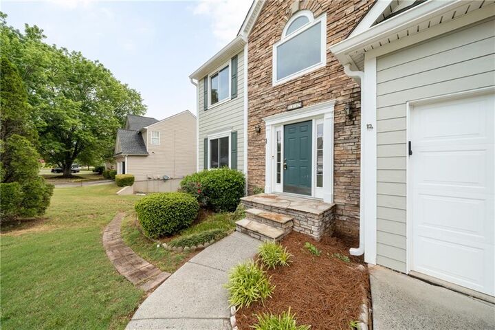 Property Photo: 1339 Dalesford Drive GA 30004