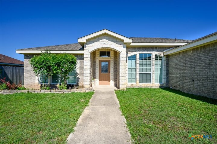 Property Photo:  2409 Jake Drive  TX 76522 