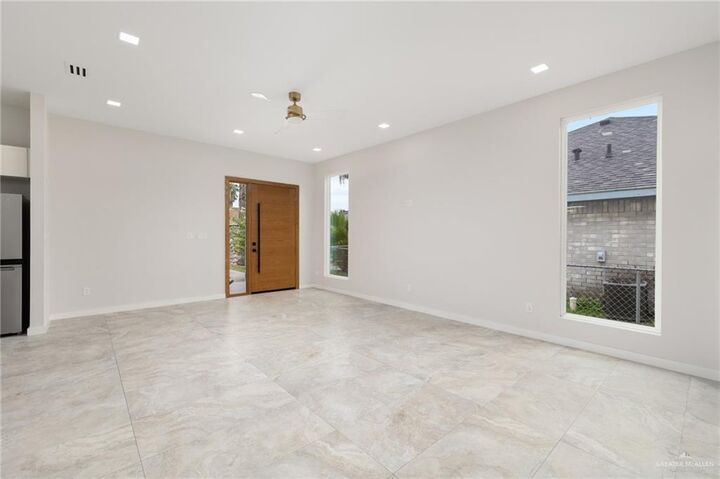 Property Photo:  2041 Lake View Drive 5  TX 78572 